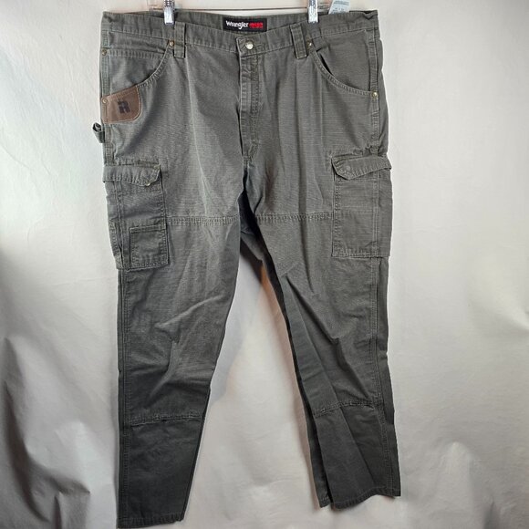 Wrangler Riggs Workwear Pants Mens 42x32 Gray Cargo Utility Carpenter Jeans A03- - Picture 1 of 11